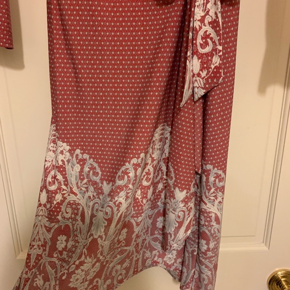 BCBG WRAP DRESS - Picture 3 of 4